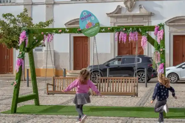 Baloiço Duplo Personalizado — aluguer para eventos em Portugal (fotografia 5)