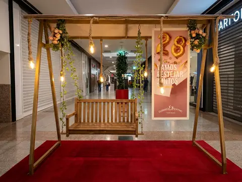 Baloiço de Madeira — aluguer para eventos em Portugal