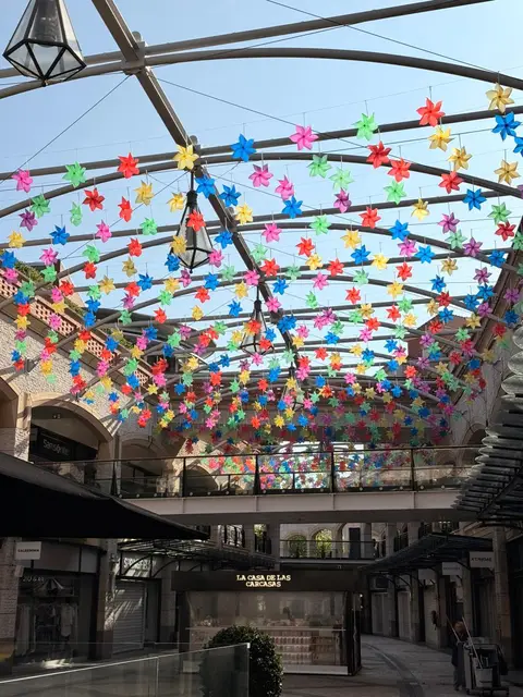 Cataventos Suspensos — aluguer para eventos em Portugal (fotografia 1)
