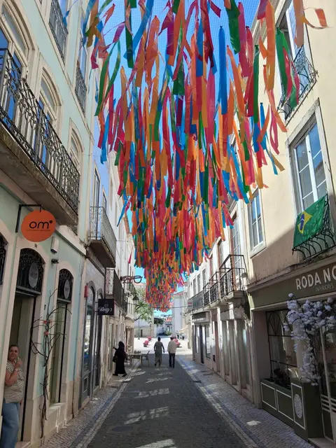 Decoração de Ruas e Fitas — aluguer para eventos em Portugal (fotografia 3)