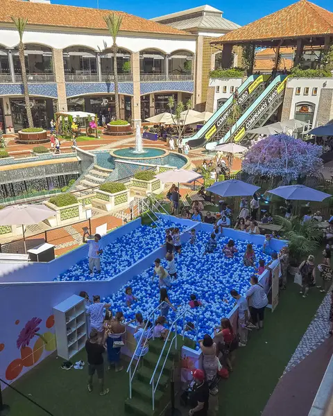Piscina de Bolas com Rampa 7,5×12,5 m — aluguer para eventos em Portugal