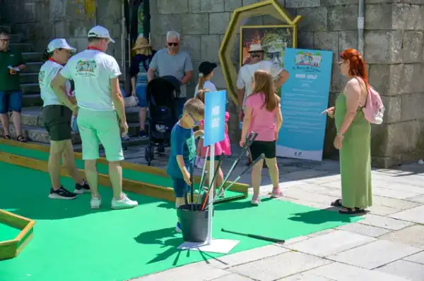 Pista de Mini Golf — aluguer para eventos em Portugal